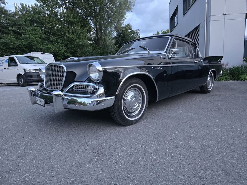 Studebaker Silver Hawk